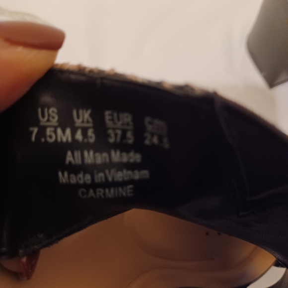 Thick Chunky Heel Sandals - Picture 12 of 12